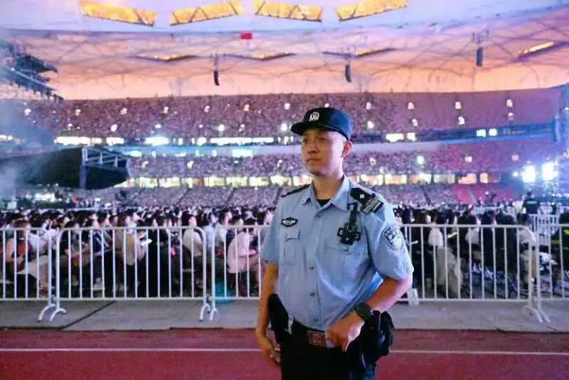 北京市公安局持續(xù)深化大型群眾性活動安全管理“安全+服務(wù)”理念 全力護(hù)航首都經(jīng)濟(jì)社會高質(zhì)量發(fā)展